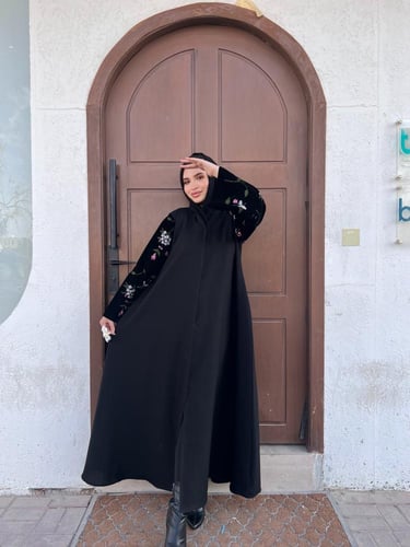 عبايه فلور مخمل