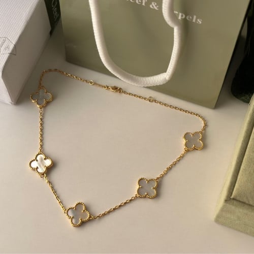 سلسال فان كليف خمس وردات ابيض