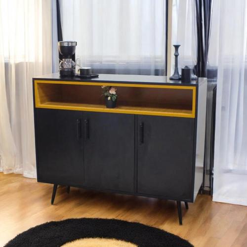 دولاب كافي دورين لون اسود