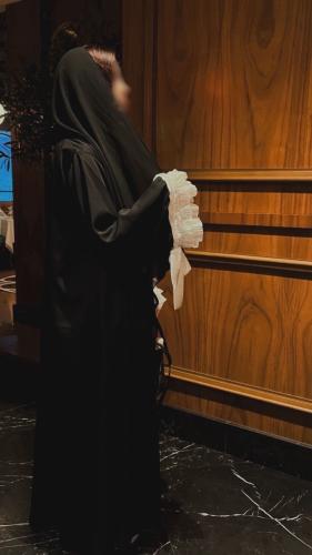 Lady Vibe Abaya