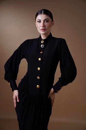 فستان أسود ملكي