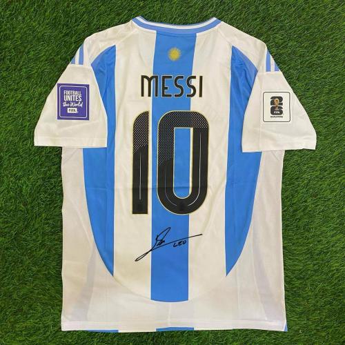 تيشيرتا الارجنتين موقع من ميسي 2024