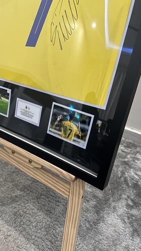 تيشيرت النصر كرستيانو رونالدو موقع داخل اطار