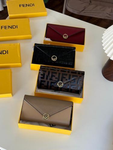 شنطة فندي حجم ميني