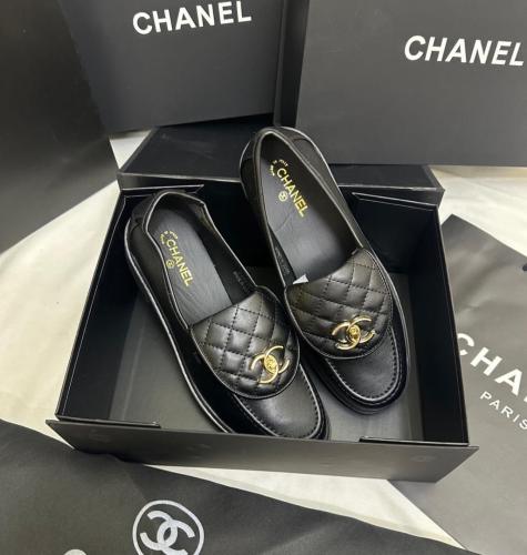 أ حذيه و شنط