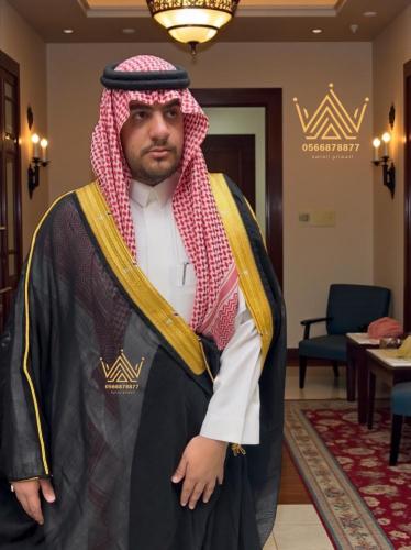 البشت اليدوي الاسود