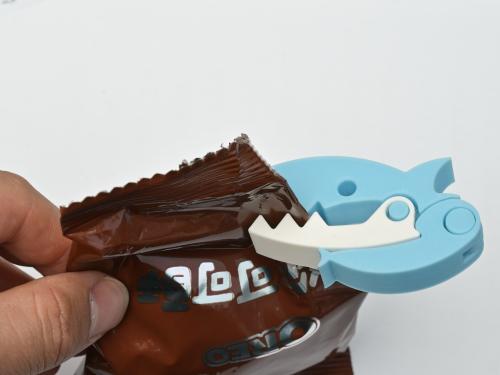 مشبك أكياس - القرش