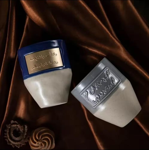 فنجان القهوة السيراميك