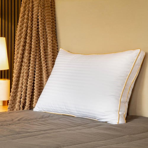 الوسادة الذهبيــة الفندقـية