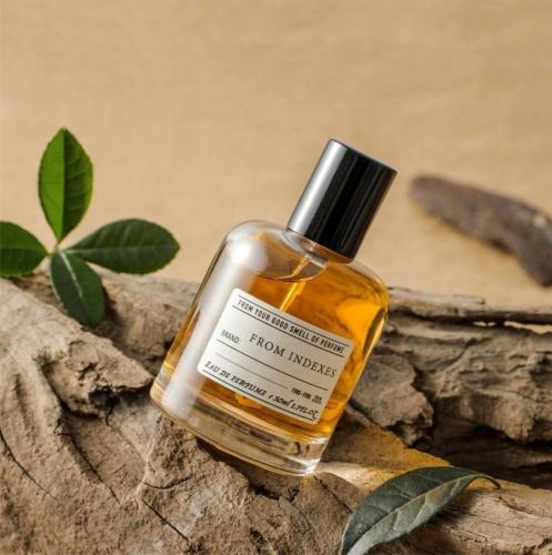 عطر رجالي برائحة خشبية 50 مل