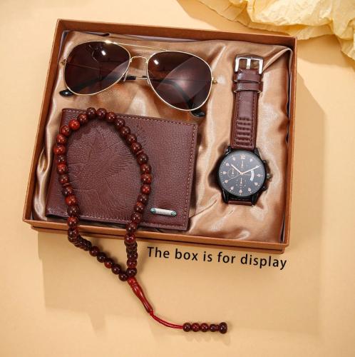 مجموعة رجالية عصرية