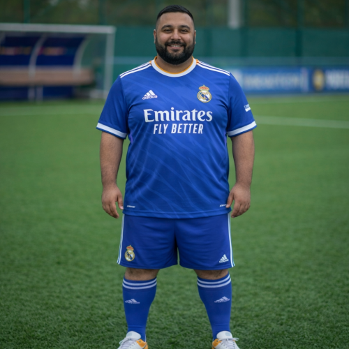 طقم جامبو الثالث لنادي ريال مدريد لموسم 2025/2026....