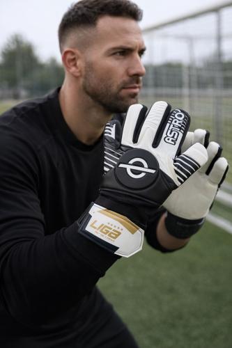 قفاز حارس مرمى مقاس 8