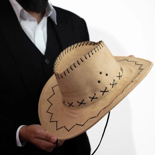 قبعة كاوبوي بحواف واسعة بني