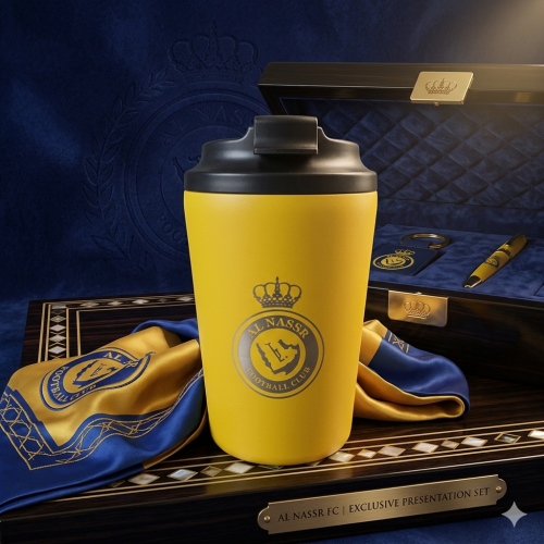 كوب حراري (مق) يحمل شعار نادي النصر السعودي، وهو م...