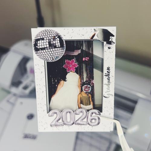Instant photos card