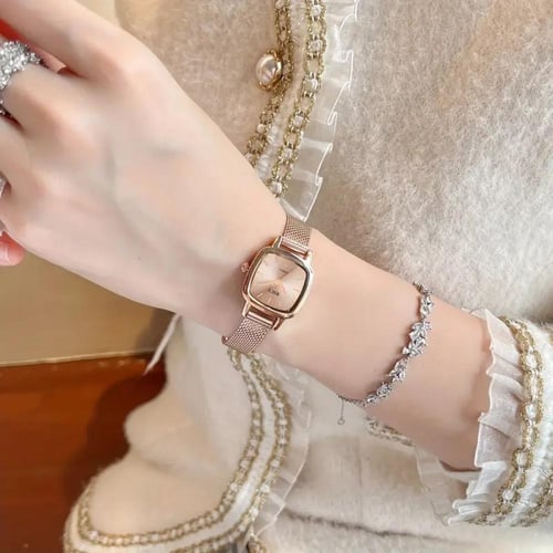 ساعة نسائية