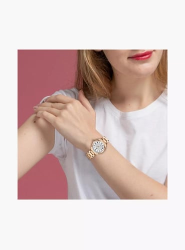 ساعة نسائية