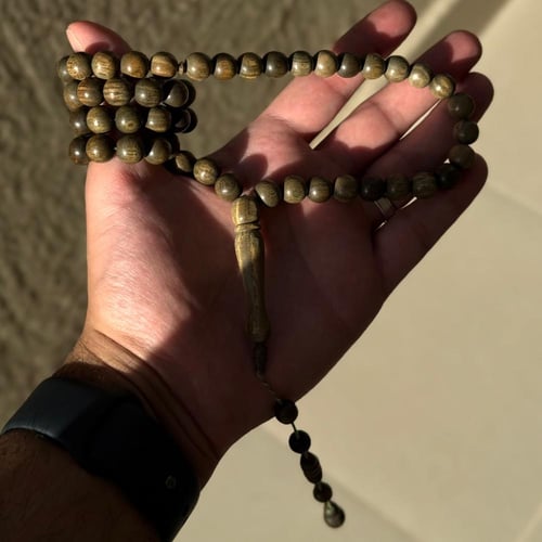 سبحة خشب البلسنك