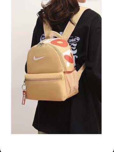شنطة ظهر صغيرة NIKE