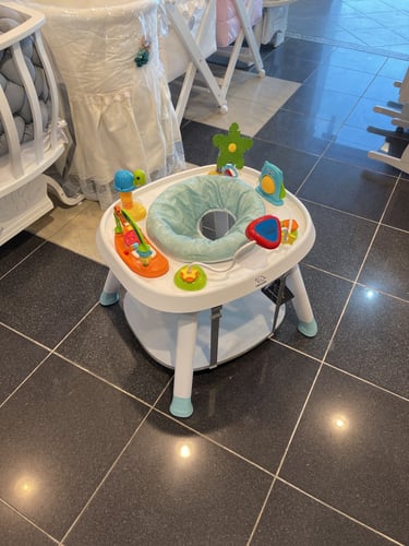 نطيطة مركز اللعب والأنشطة غيمة فضي