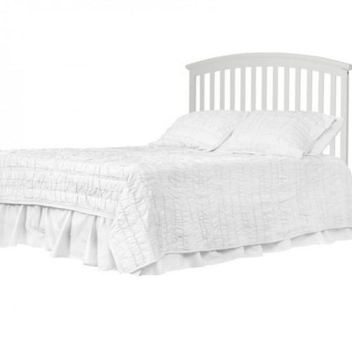 سرير أطفال مع دولاب تبديل