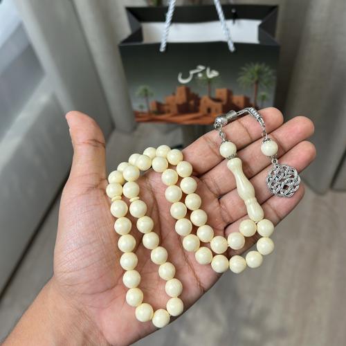 بكلايت ابيض كريمي