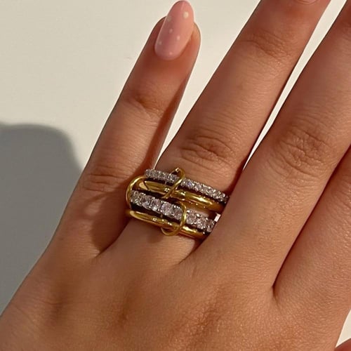 خاتم Infinite ذهبي