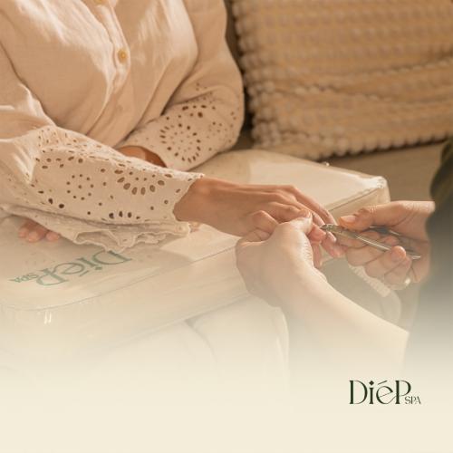Manicure & Pedicure + Regular Color