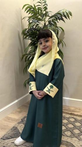 عباية اليوم الوطني للبنات" -عباية للبنات بتصميم أن...