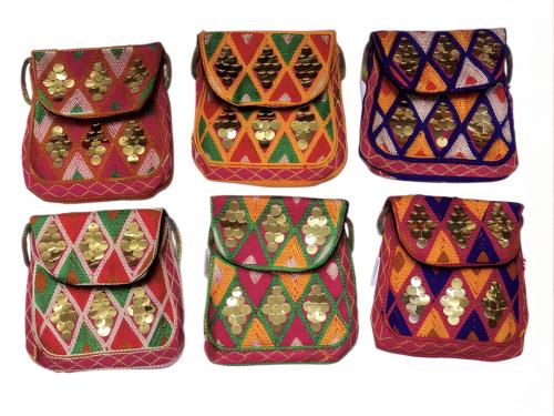 حقائب توزيعات يوم التأسيس -12 قطعة