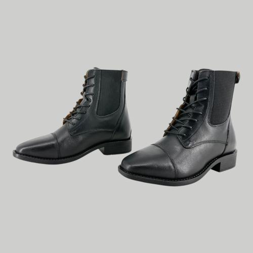 Short boot natural leather with rubber + straps