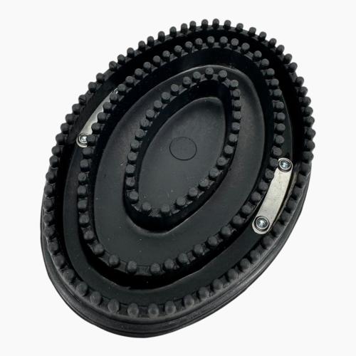 Rubber curry comb with handle