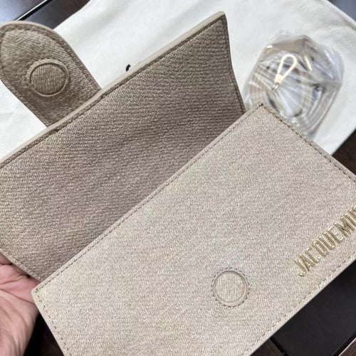 شنطة جاكيموس