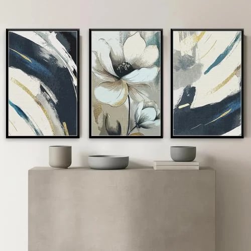 Three-panel wall art with attractive artistic details