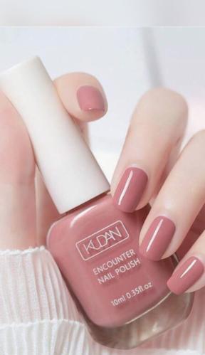 طلاء اظافر زهر