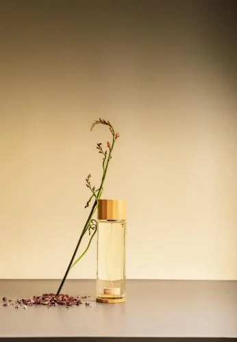 عطر مختلف - مشاعر