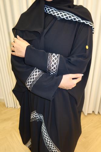 Classic Crochet Abaya | العباية الكلاسيكية