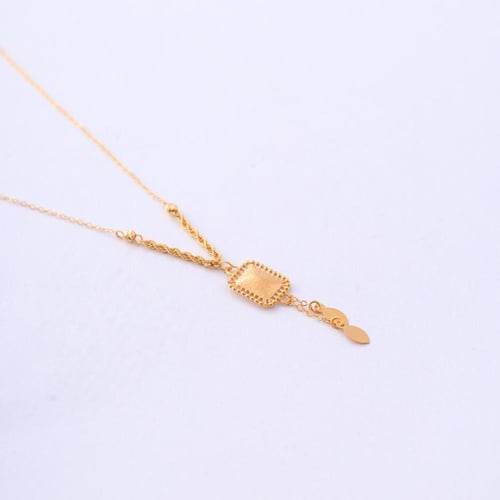 عقد ذهب عيار 21