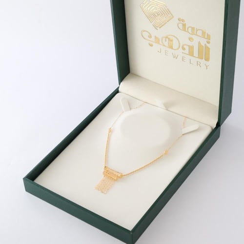 عقد ذهب عيار 21