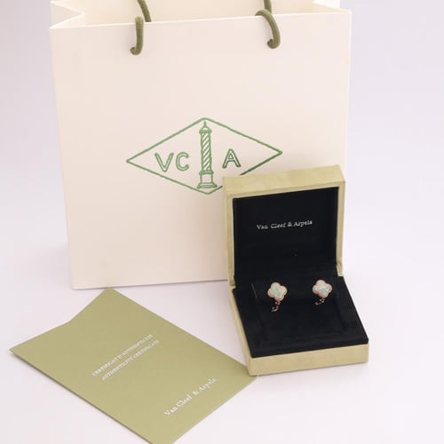 حلق ذهب عيار 18