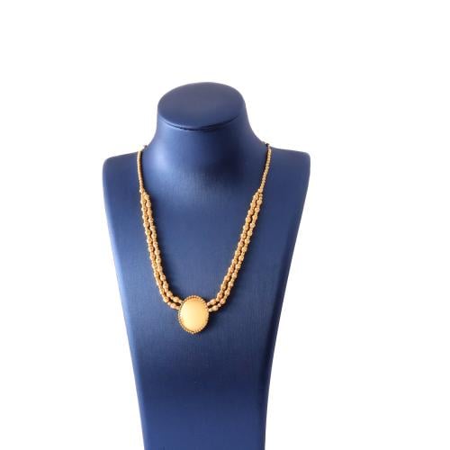 عقد ذهب عيار 21