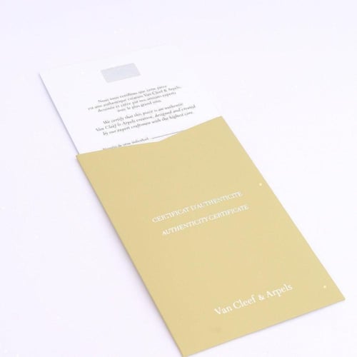 عقد ذهب عيار 18