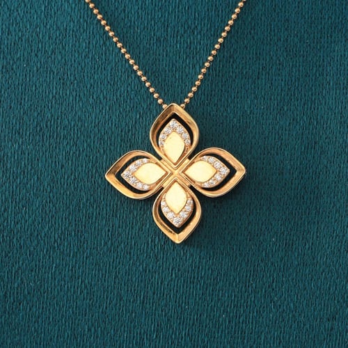 عقد ذهب عيار 18