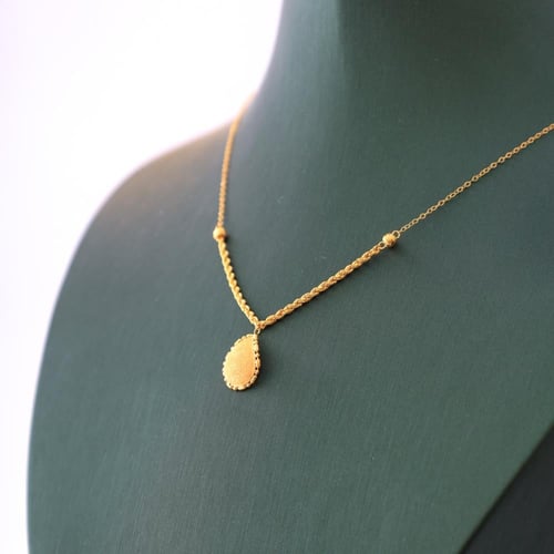 عقد ذهب عيار 21