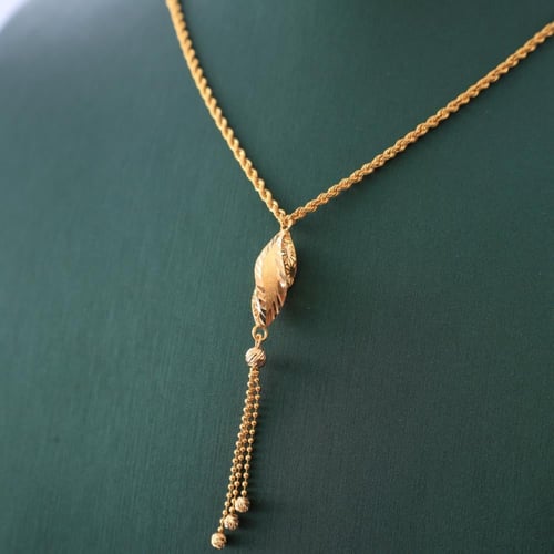 عقد ذهب عيار 21