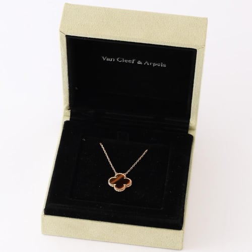 عقد ذهب عيار 18