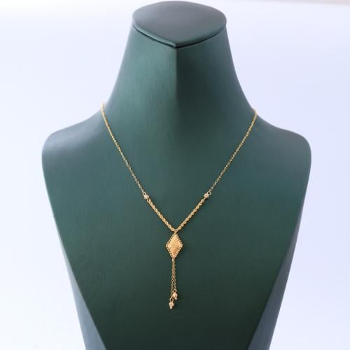 عقد ذهب عيار 21