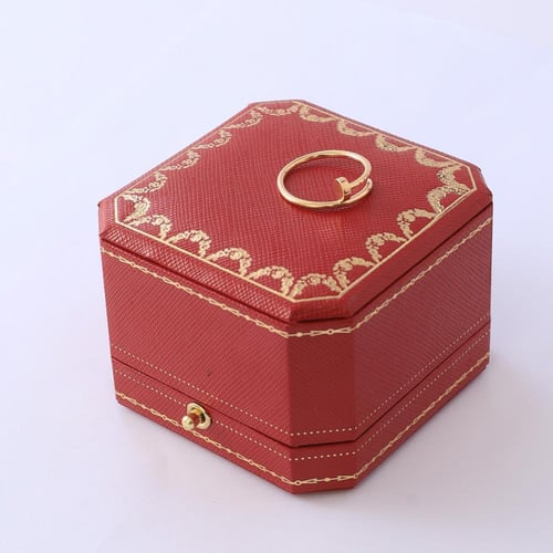 خاتم ذهب عيار 18