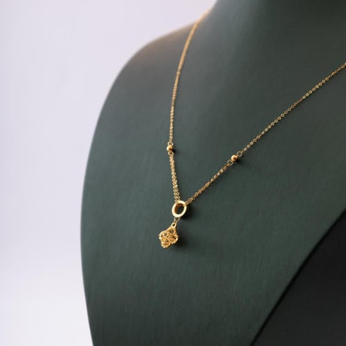 عقد ذهب عيار 21